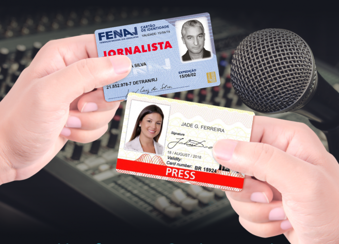Tenha a sua carteira de identificação profissional